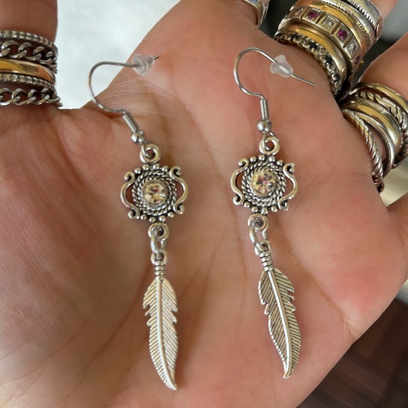 🔴SALE ! red dot items are 2 for $25 . Bundle more than 3 and its $10 each 🙂 - Picture 9 of 12